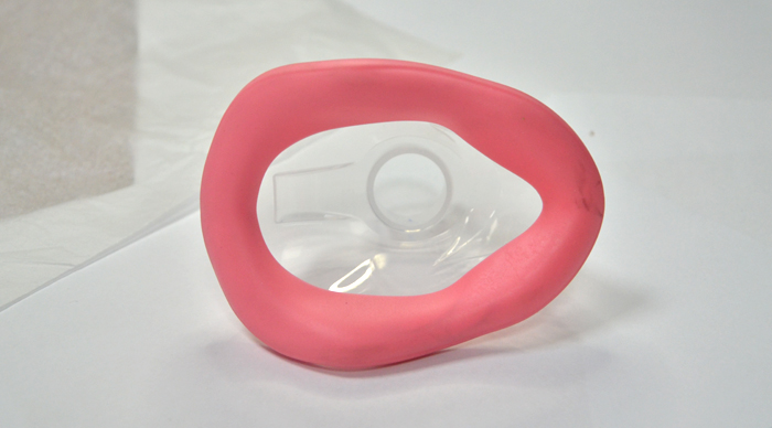 雙色模具加工對設(shè)備的要求